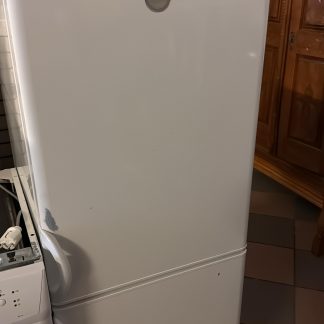 Kühlkombination Electrolux aEK:A+ 235 Liter 150cm + Garantie